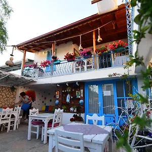 Oda ve Kahvaltı Eleni
