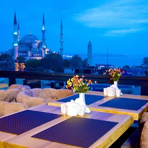 Perula & *** Istanbul